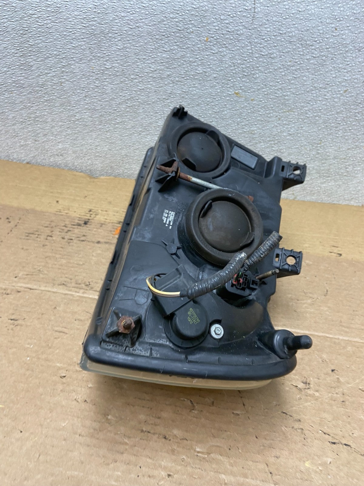 2003 - 2006 Ford Expedition Right Passenger Side Headlight Halogen Oem AB5277 DW6