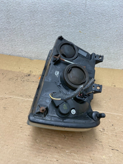 2003 - 2006 Ford Expedition Right Passenger Side Headlight Halogen Oem AB5277 DW6
