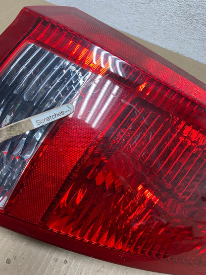 2005 - 2007 Chrysler 300 Left Driver Lh Side Tail Light AE9716 LK3