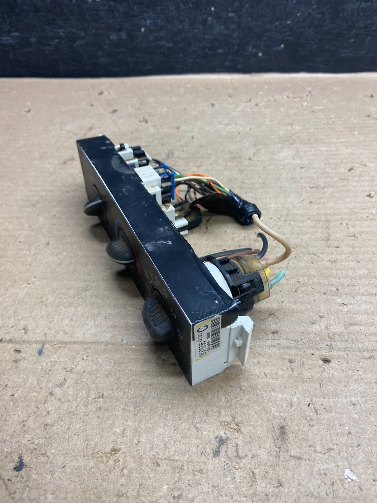 2001 - 2007 GMC Chevrolet Astro Express Climate Control A/C ah5331 DG2