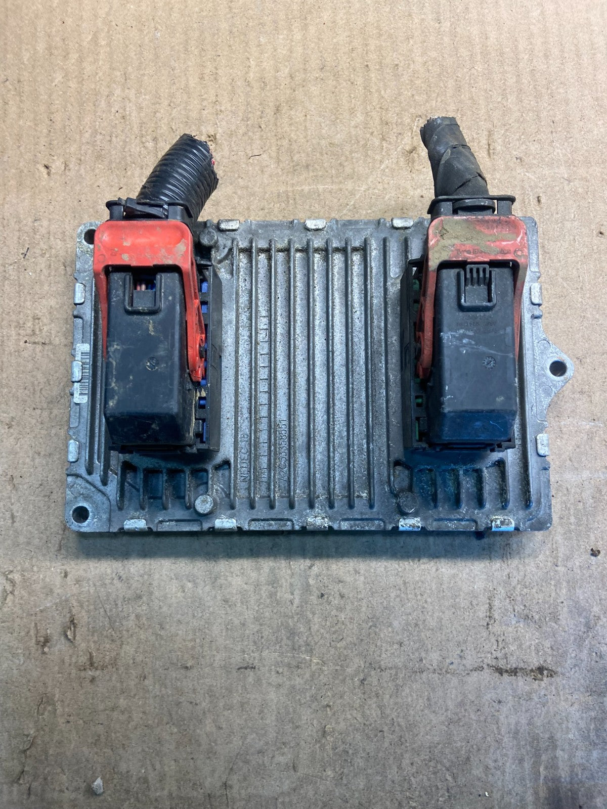 2015 Dodge Dart ECU ECM Engine Computer Module OEM  Z8639 DG2
