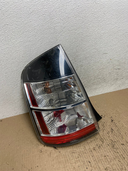 2004 2005 Toyota Prius Tail Light Left Driver Lh Side AF7012 LK2