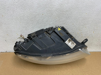 2005 to 2008 Audi A6 Right Passenger Side Headlight Xenon HID AH7737 DW5