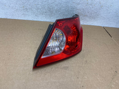 2008 Chrysler Sebring Convertible Right Passenger Side Tail Light AI2639 LK2