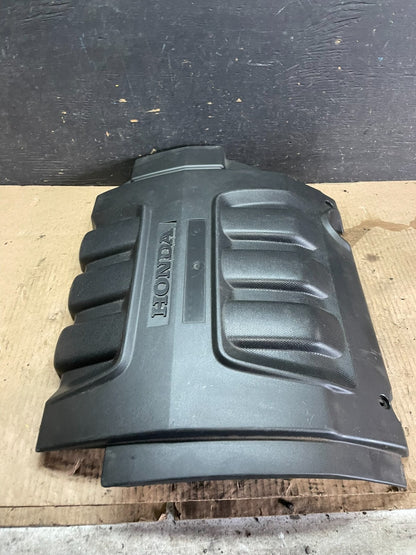 2005 to 2007 Honda Odyssey Black Engine Cover M9000 DG3