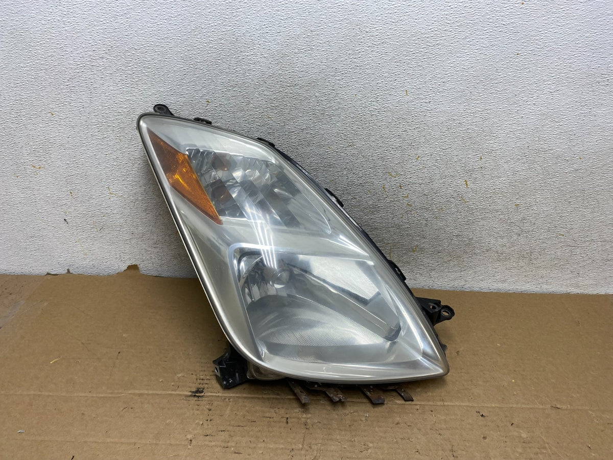 2004-2005 Toyota Prius Right Passenger RH Halogen Headlight AH8161 DW0