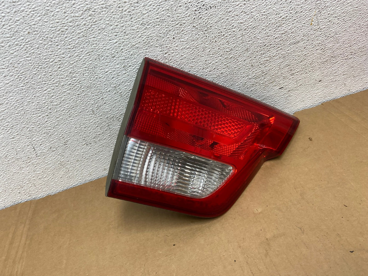 2011-2013 Jeep Grand Cherokee Left Driver Side Lh Inner Tail Light AD2588 LK0