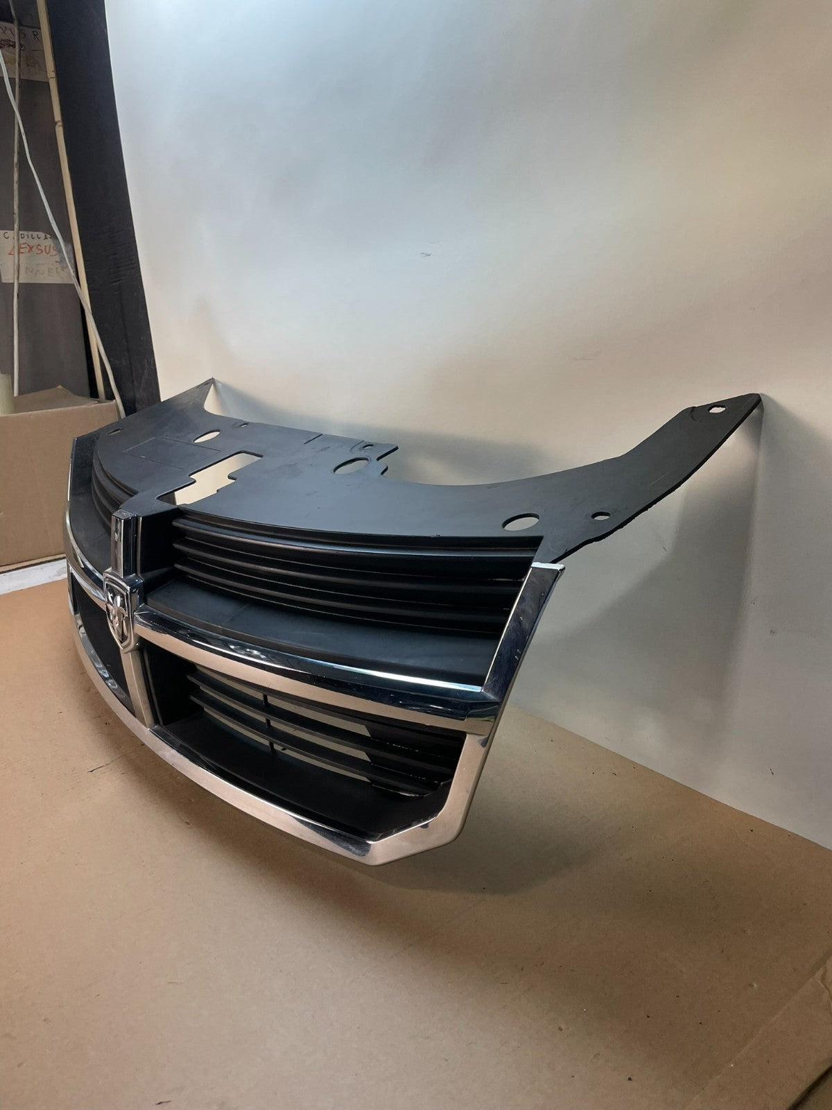 2008 2009 2010 Dodge Avenger Front Upper Chrome Grill Grille AI4181 DG1
