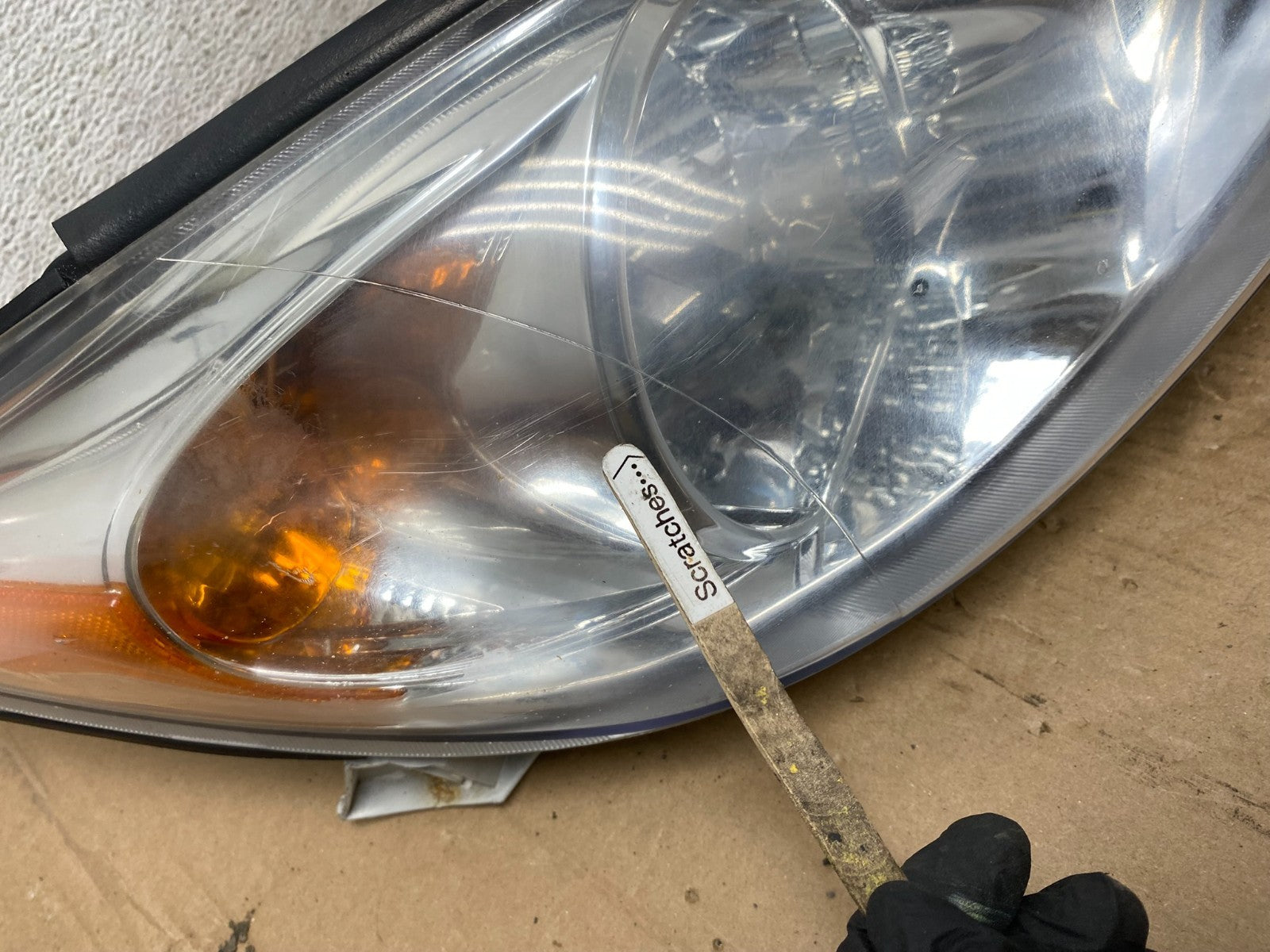 2002 to 2004 Toyota Camry Halogen Headlight Right Passenger Rh AD7803 DW3