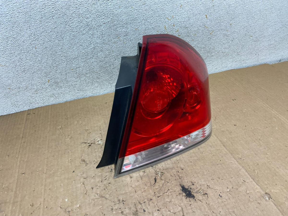 2006 - 2012 Chevrolet Impala Tail Light Right Passenger RH Side AI9344 LK2