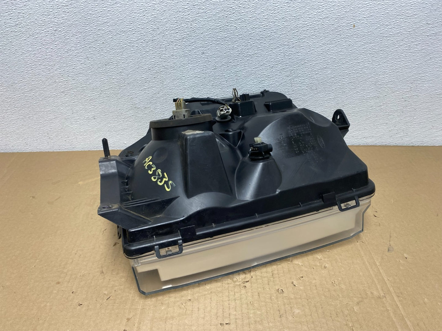 2008-2014 Ford Econoline E150 E250 E350 Left Driver LH Headlight OEM AC3835 DW5