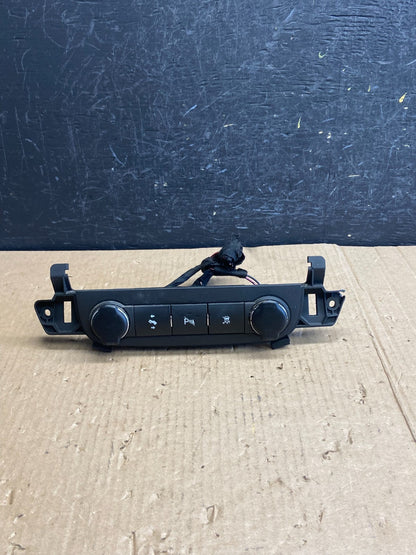2007 - 2014 Chevrolet Tahoe Yukon Pedal Traction Control Switch ae3852 DG0