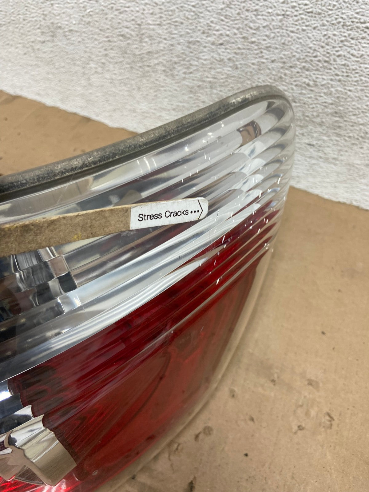 2007 to 2012 GMC Acadia Halogen Tail Light Right Passenger RH Side AE9346 LK4