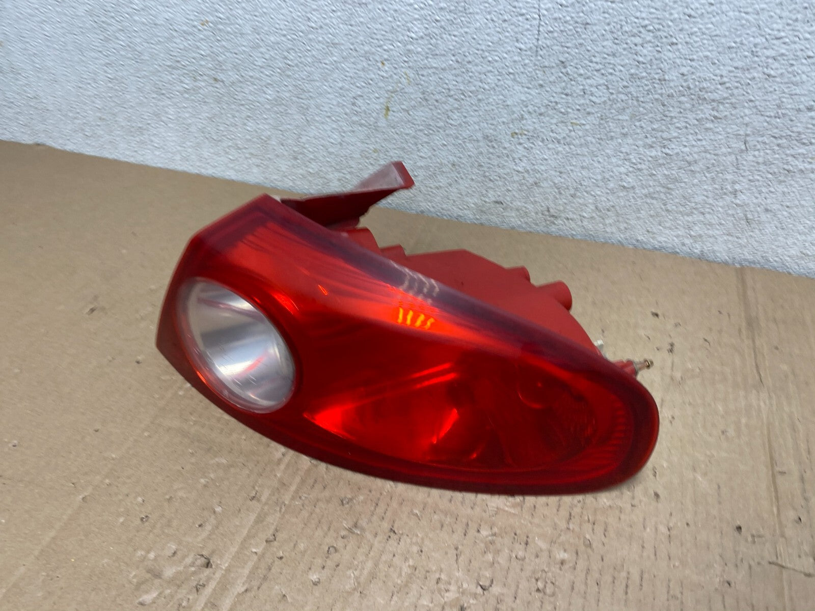 2005 to 2008 Suzuki Reno Right Passenger Rh Side Tail light L4320 DG1