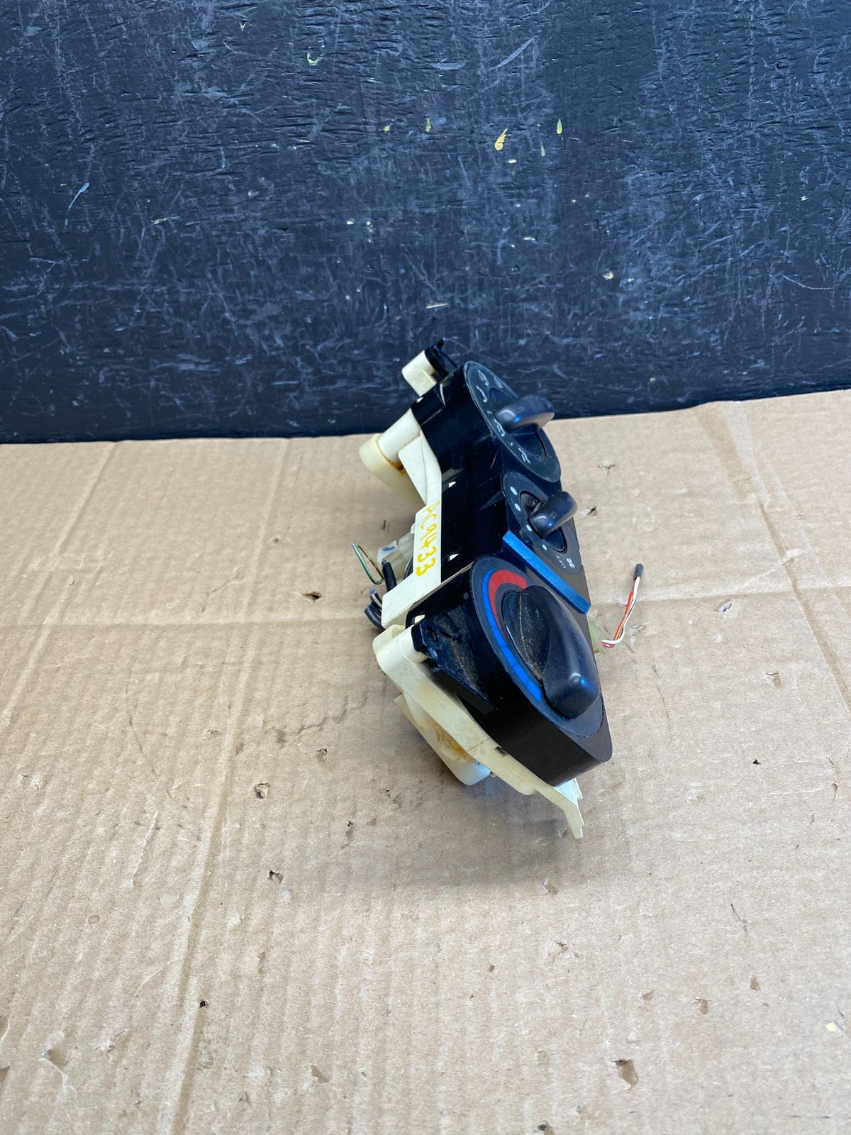 1994-1997 Mitsubishi Galant AC Heat Temp Climate Control Switch AC94331