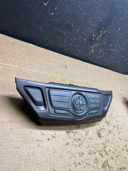 2013 to 2015 Nissan Pathfinder Information Display Control OEM W6404 DG1