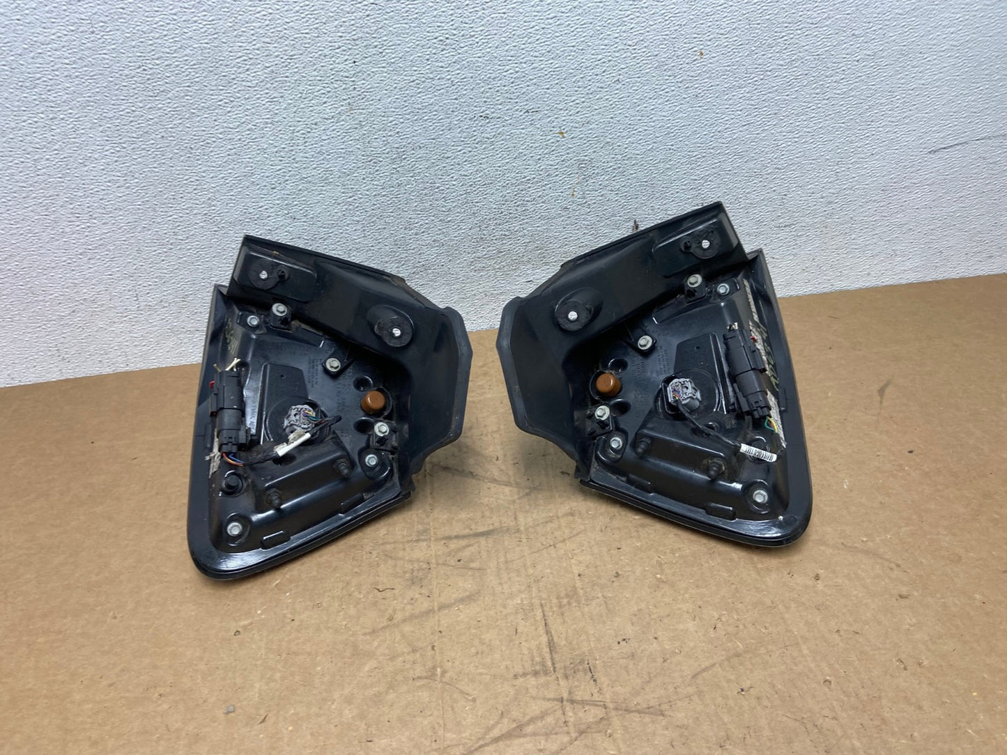 2019 to 2023 Jeep Cherokee Right + Left Side LED Tail Lights AD6341 LK7