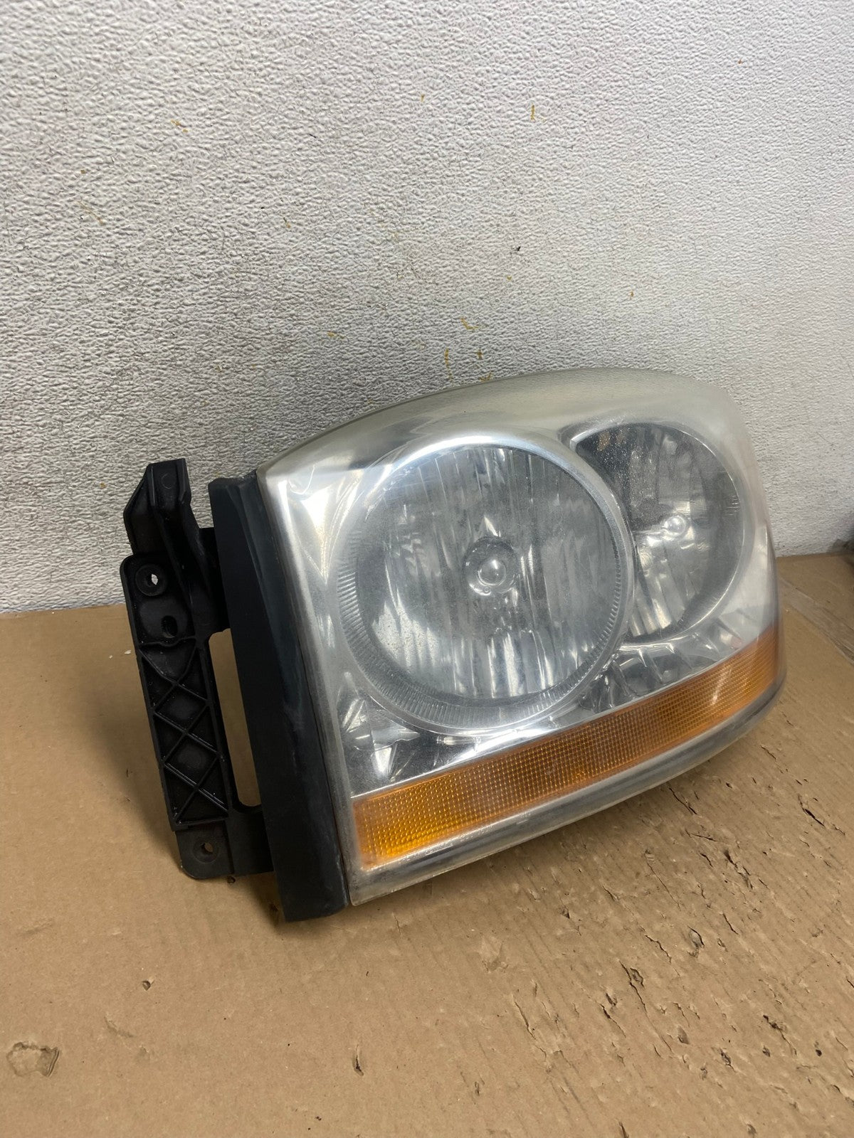 2006 to 2008 Dodge Ram 2500 Left Driver Halogen Headlight AH2797 LK1