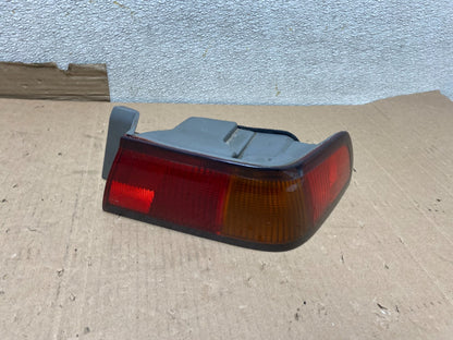 1997 1998 1999 Toyota Camry Tail Light Right Passenger Rh Side U7126 DW0