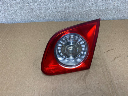 Sedan 2006-2010 Volkswagen Passat Right Passenger Inner Tail Light Oem V1014 DW0