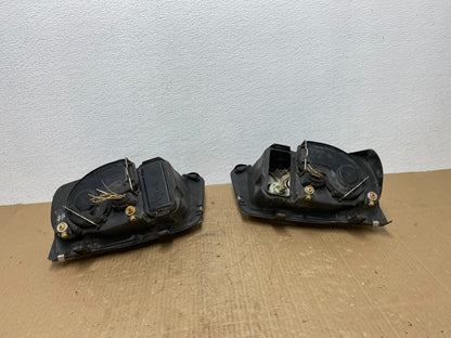 2002 to 2004 Volkswagen Jetta Left+Right Headlights AB8440 DW7