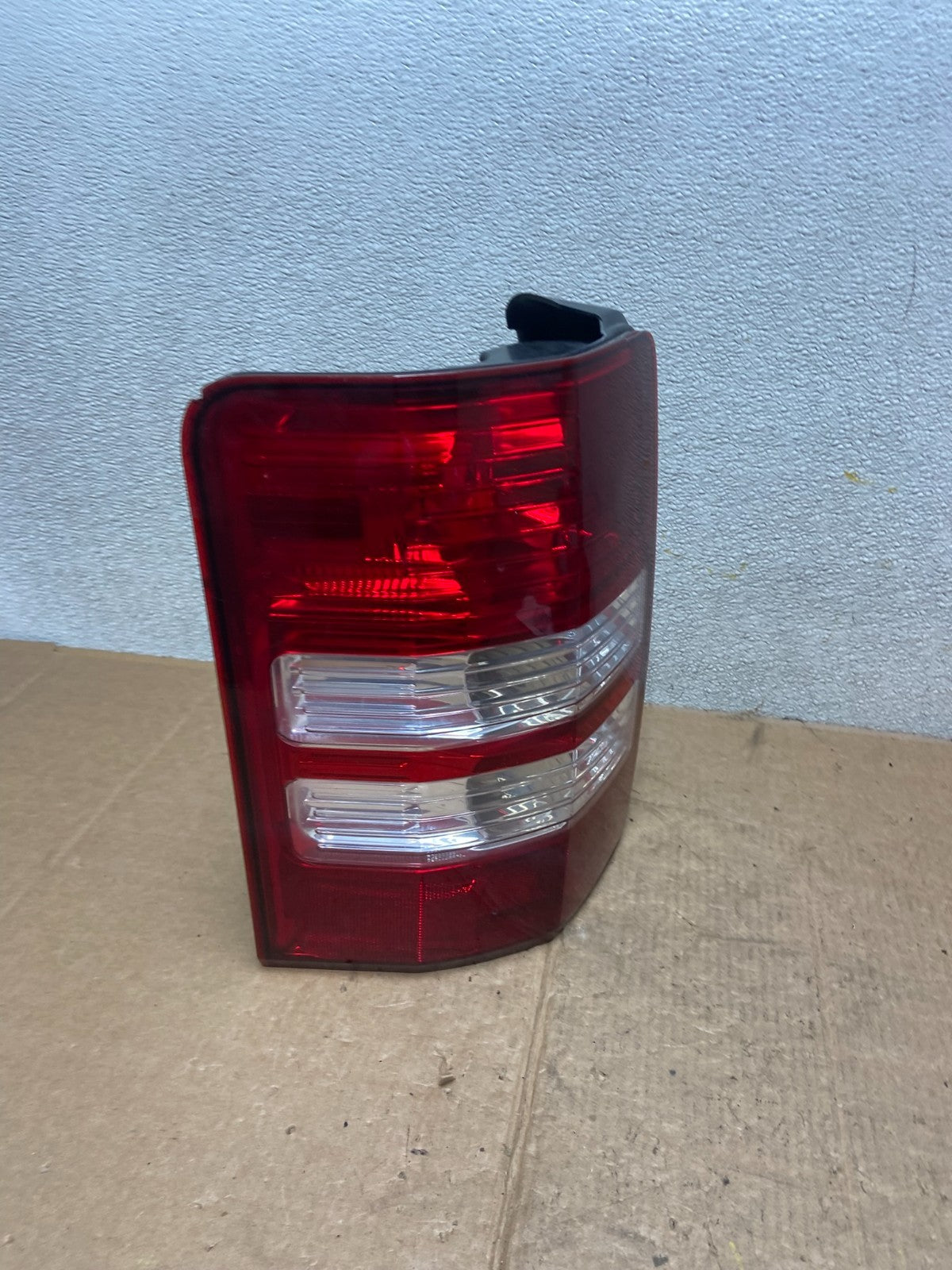 2008 to 2012 Jeep Liberty Left Driver Side Lh Tail Light OEM AA1690 PS2