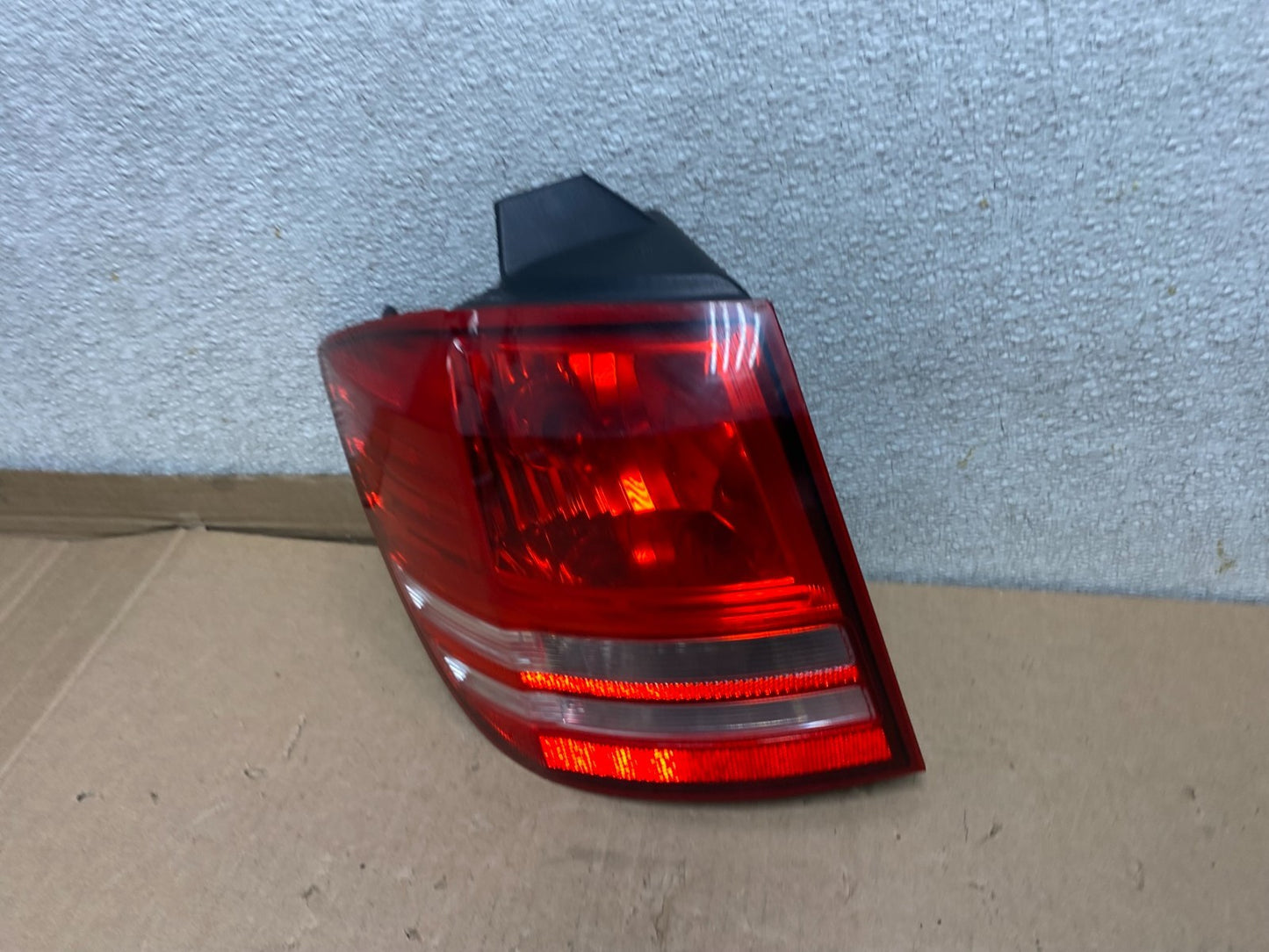 2009 2010 2011 Dodge Journey Left Driver Lh Tail Light Oem U7137 DW1