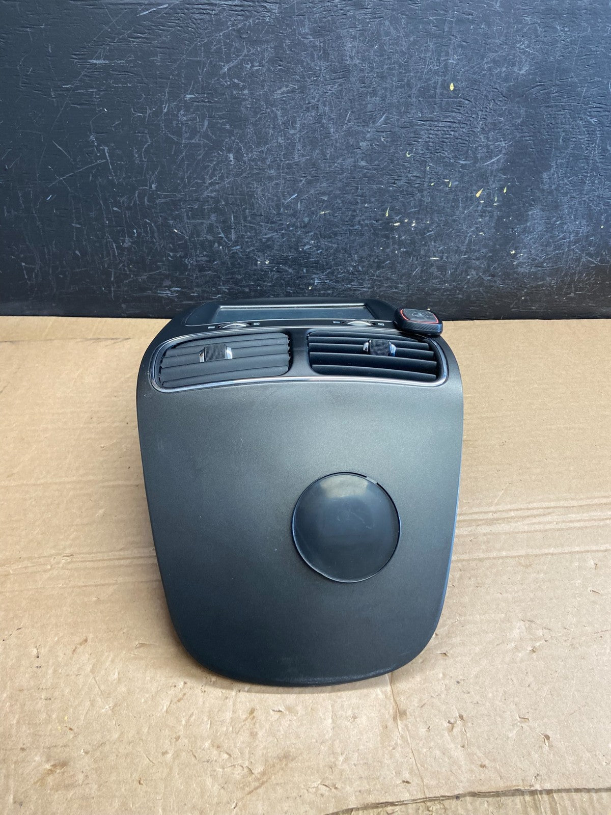 2011 to 2019 Dodge Journey 8.4 Radio Display Screen Air Vents AF1984 DG3