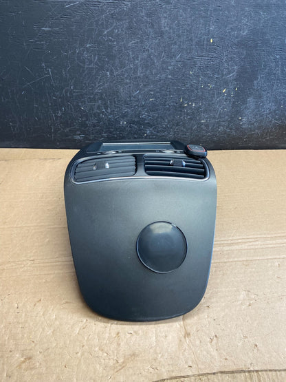 2011 to 2019 Dodge Journey 8.4 Radio Display Screen Air Vents AF1984 DG3