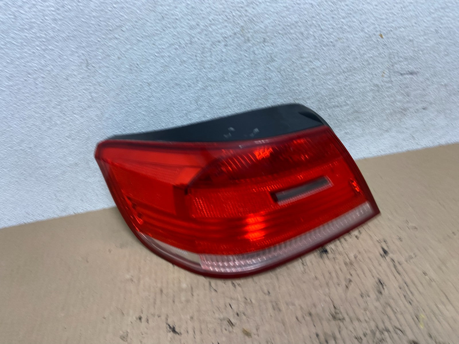 2007 - 2010 BMW M3 328i 335i Convertible Left Driver LH Tail Light AF5946 DW0