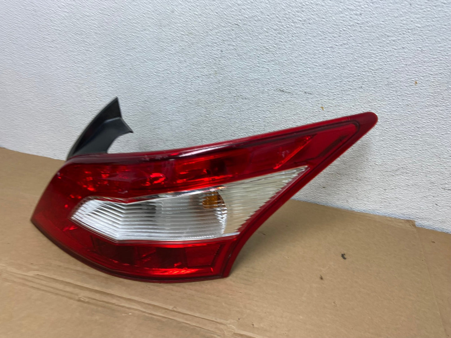 2009 2010 2011 Nissan Maxima Right Passenger RH Side Tail light AD3794 LK1