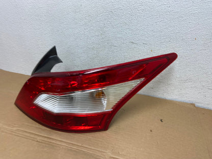 2009 2010 2011 Nissan Maxima Right Passenger RH Side Tail light AD3794 LK1