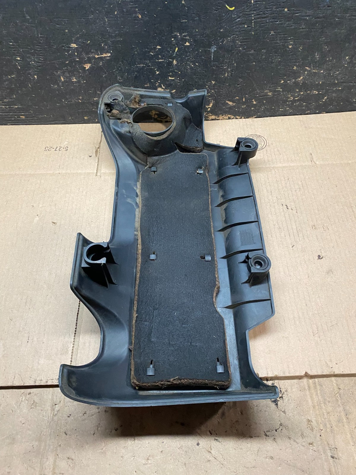 2003 to 2006 Volvo XC90 OEM 2.9L Upper Top Engine Motor Dust Cover Oem W2468 DG7
