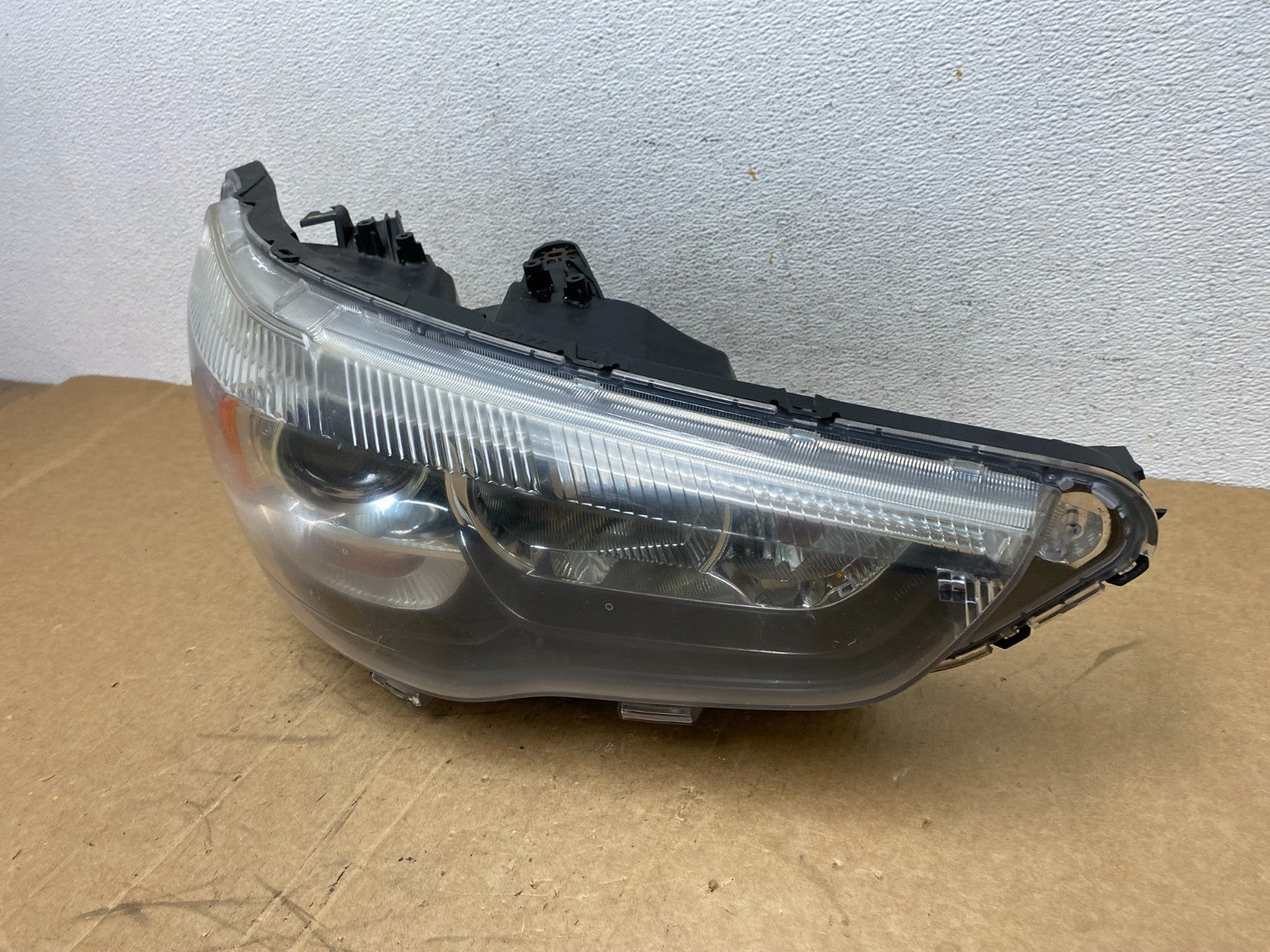 2011-2013 Mitsubishi Outlander Sport Right Passenger Xenon Headlight AD6299 DW1