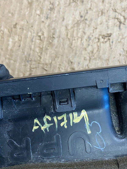 1997 to 2001 Lexus ES330 ES300 Front Center Side Air Vent AF1714 DG6