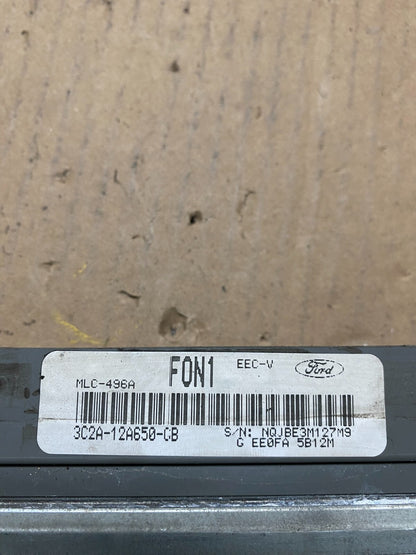 2003 Ford Van E350 E450 Engine Control Module 3C2A-12A650-CB C1037 DG3