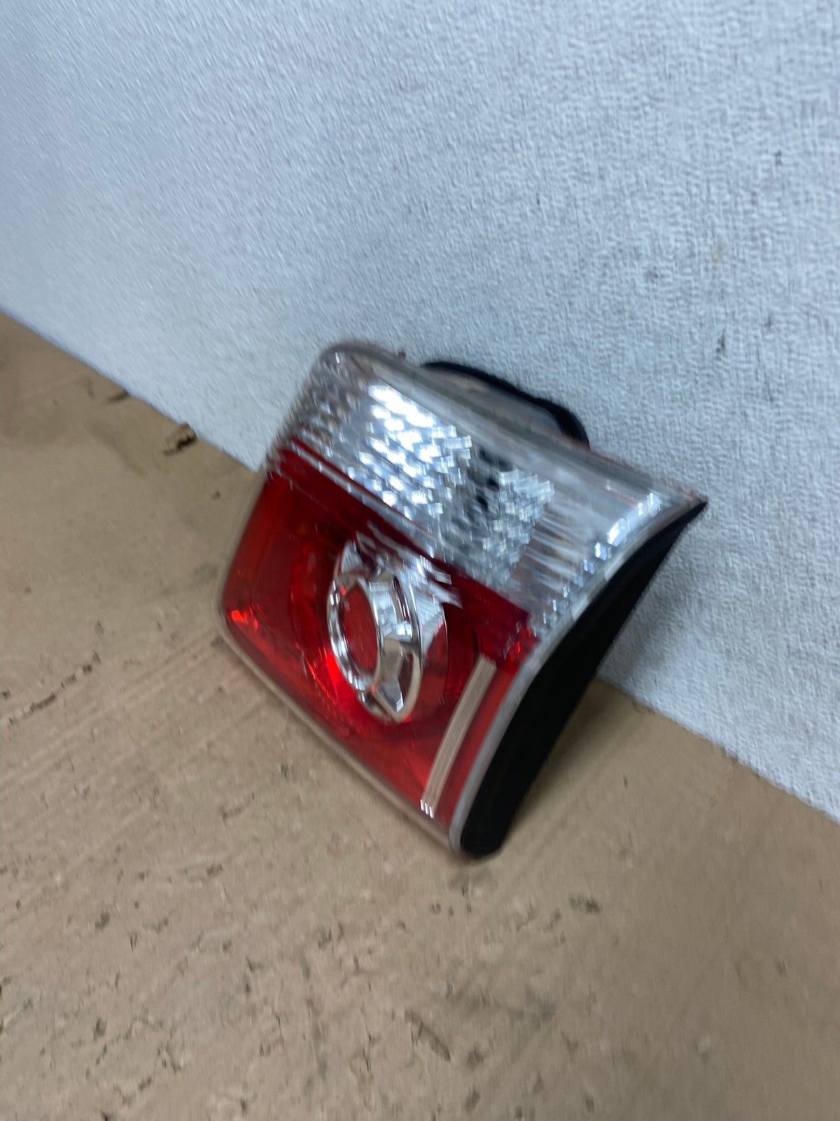 2007 to 2012 GMC Acadia Right Passenger Rh Hatch Tail Light Inner AE9377 LK1