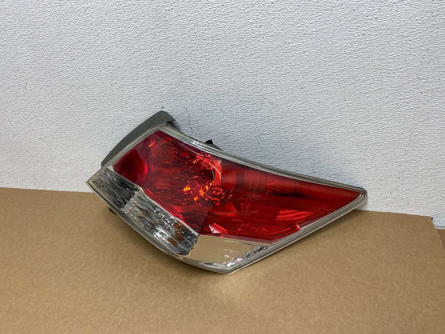 2008 to 2012 Honda Accord Sedan Tail light Right Passenger RH Side AB9927 DW1