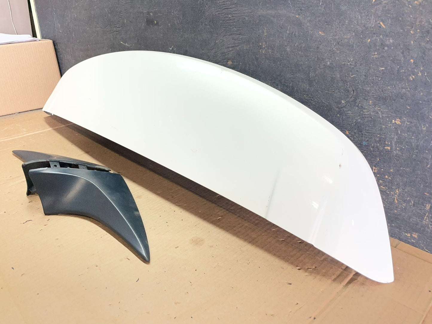 2013 to 2020 Nissan Pathfinder Rear Spoiler Wing Oem AB3086 DG1