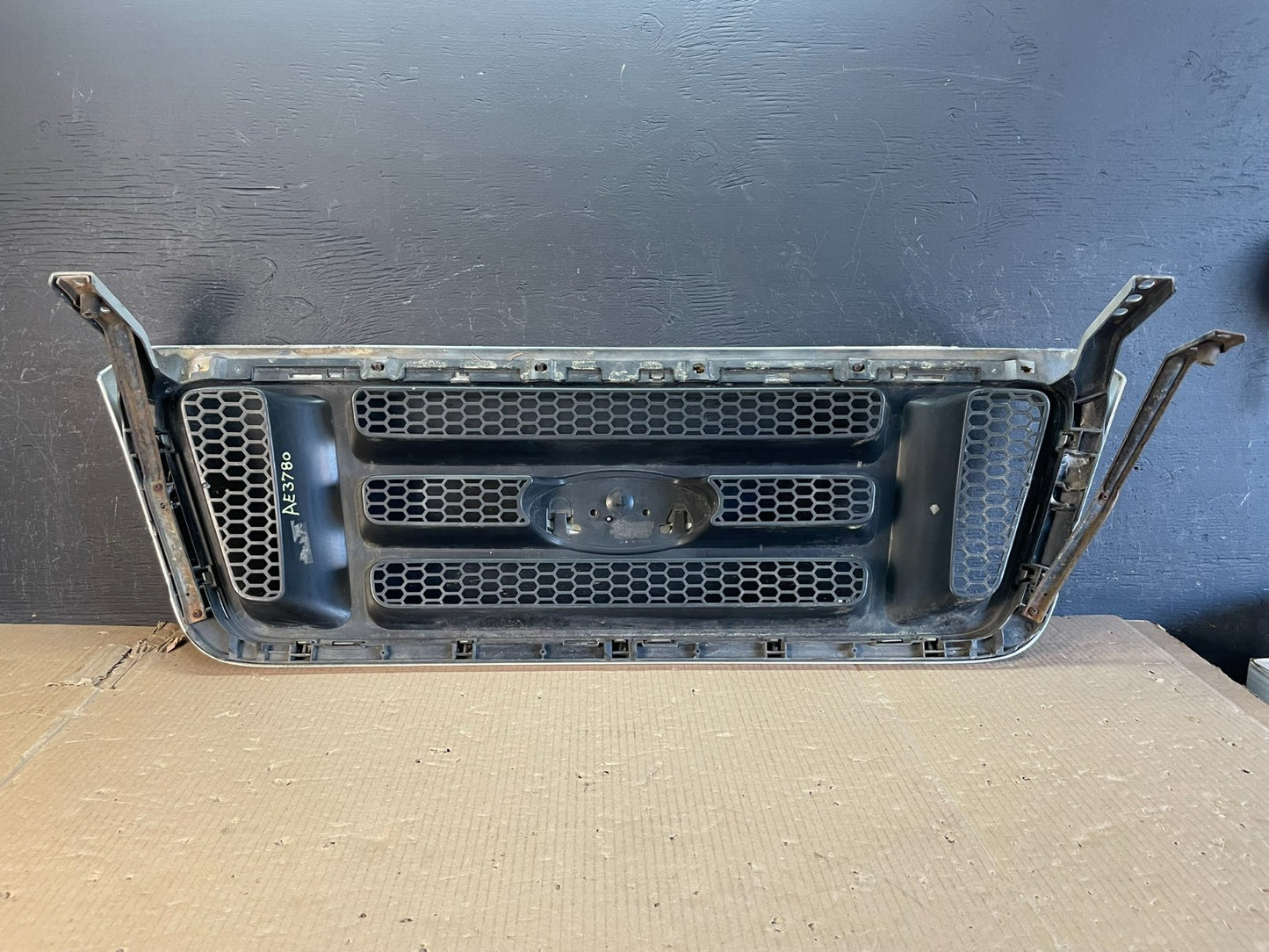 2004 to 2008 Ford F150 F-150 Front Upper Grill Grille AE3780 DG5