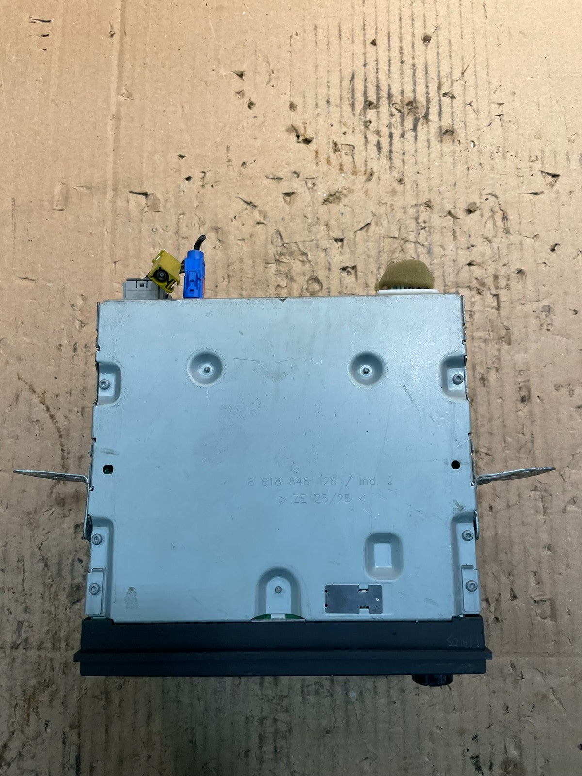 2010 to 2011 Nissan Versa Am Fm Cd Player Radio Receiver 25915zw80b V2026 DG7