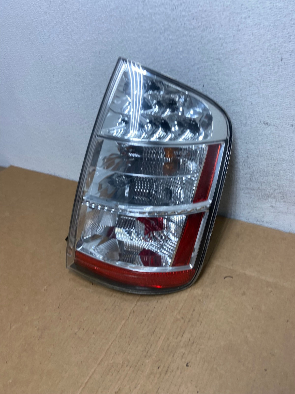 2006 to 2009 Toyota Prius Tail Light Right Passenger Side AD4491 LK1
