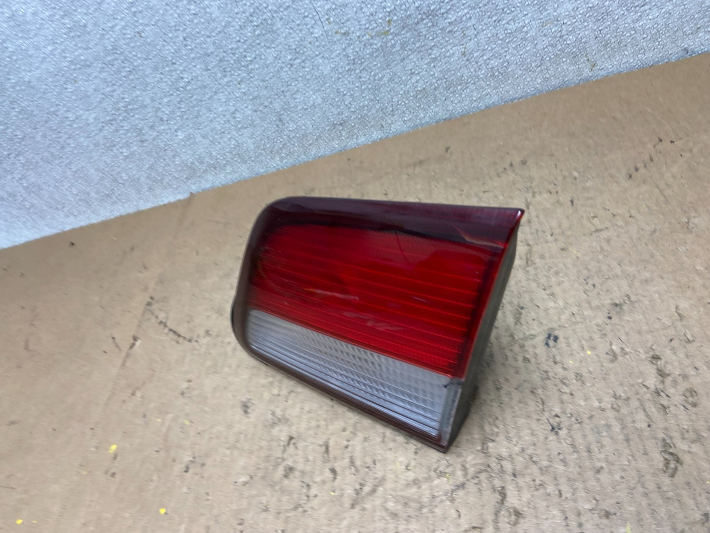 1997 1998 1999 Nissan Maxima Right Passenger RH Inner Tail Light Oem AA0203 DW1