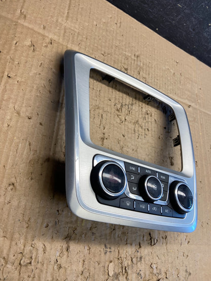 2013 - 2016 GMC Acadia A/C Heater Climate Control Radio Panel Bezel OE ad1998 DG2