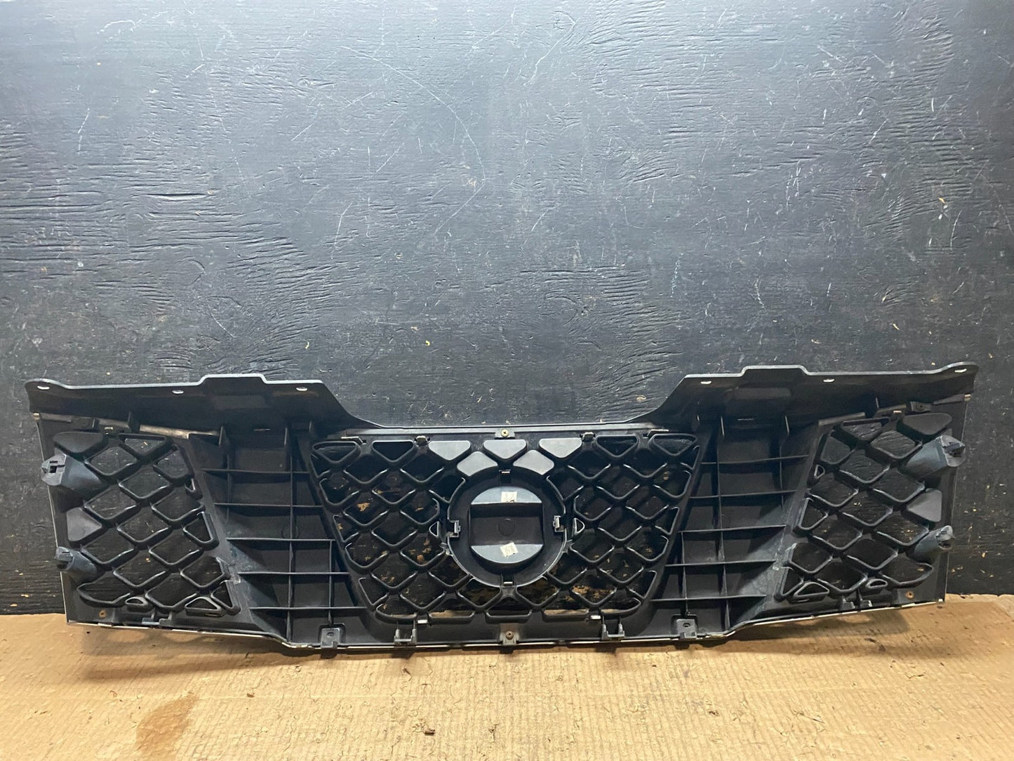 2005 2006 2007 Nissan Pathfinder Chrome Front Upper Grill Grille Oem y6356  DG6