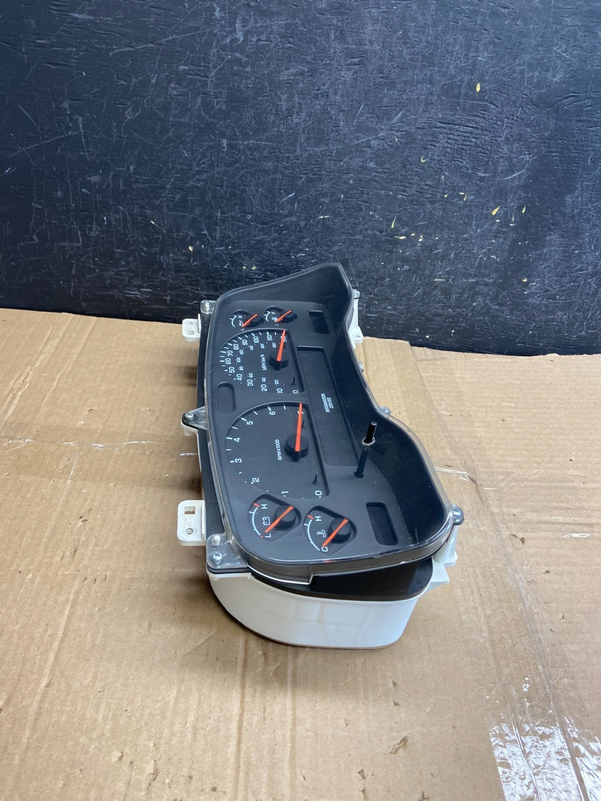 2003 Dodge Durango 4.7L Speedometer Instrument Cluster Gauge AF2794 DW1