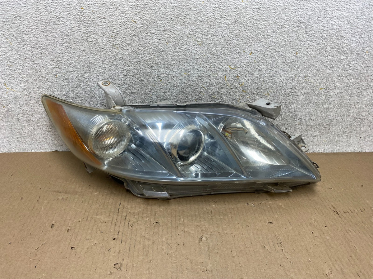 2007 - 2009 Toyota Camry Halogen Right Passenger Headlight AH5824 DW0