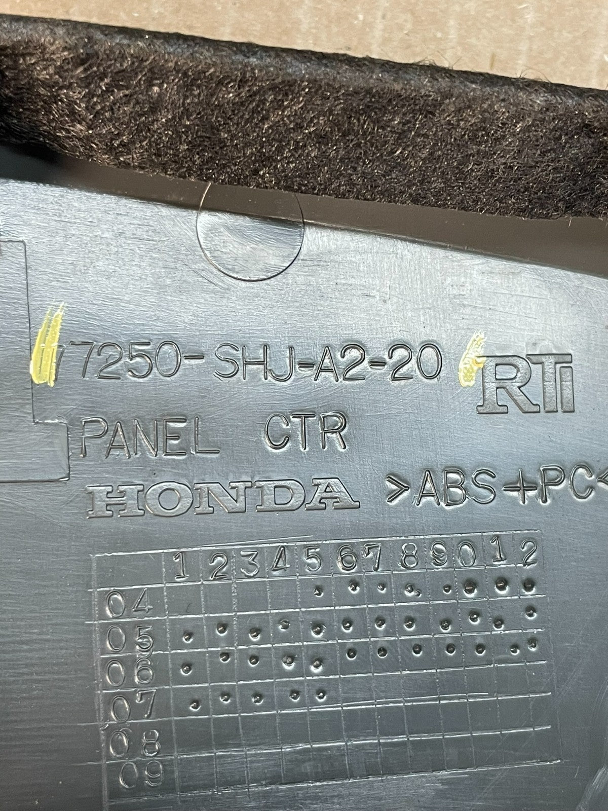2005 to 2010 Honda Odyssey Radio Climate Control Dash Trim Bezel AE3405 DG7