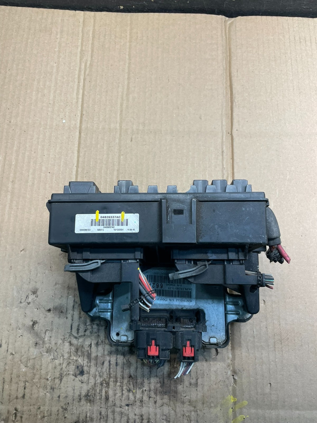 2005 Jeep Grand Cherokee Fuse Box BCM Body Control Module Oem x1047 DG2