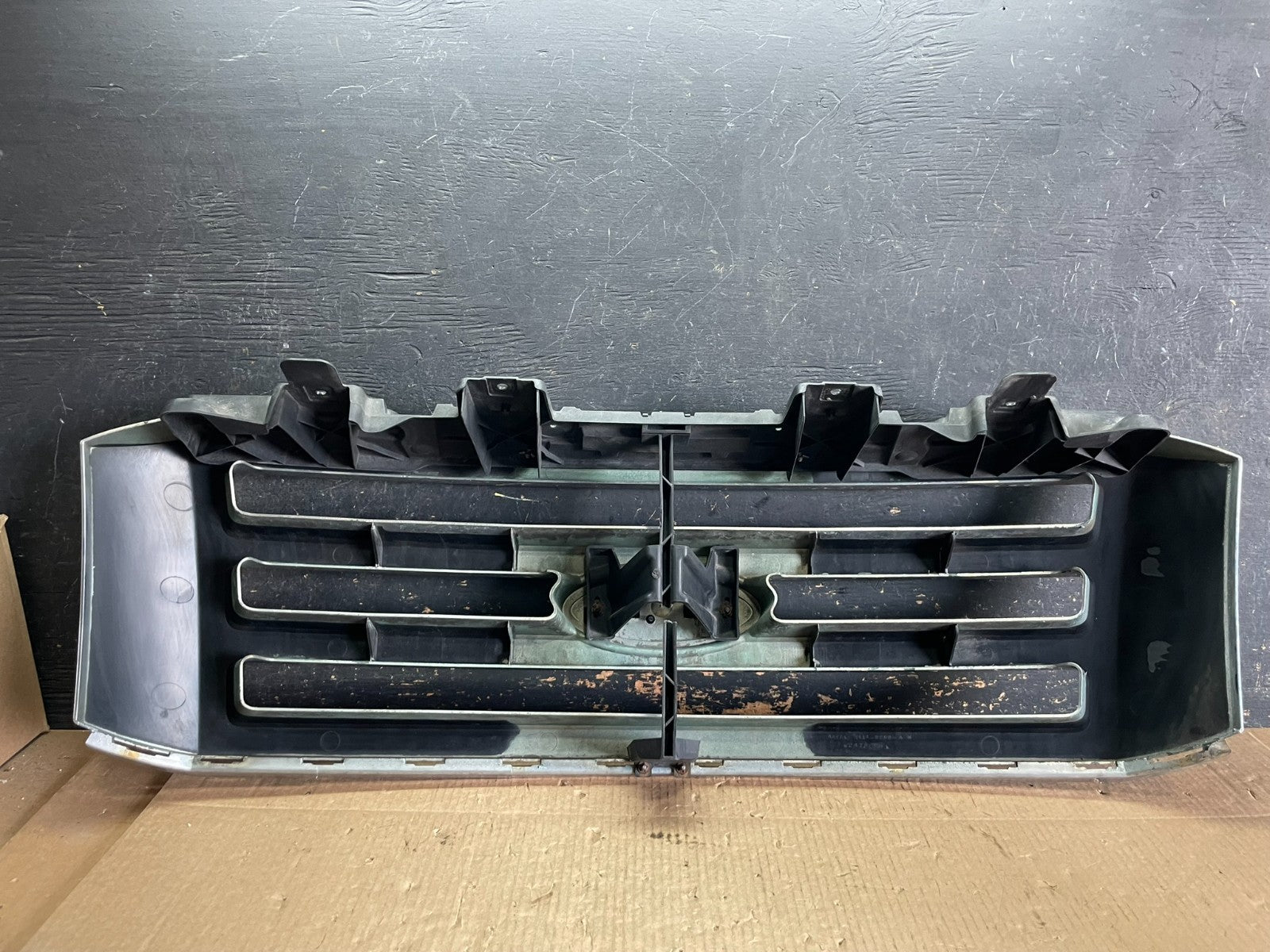 2007 to 2014 Ford Expedition Front Upper Chrome Grill Grille Oem AA6162 DG3